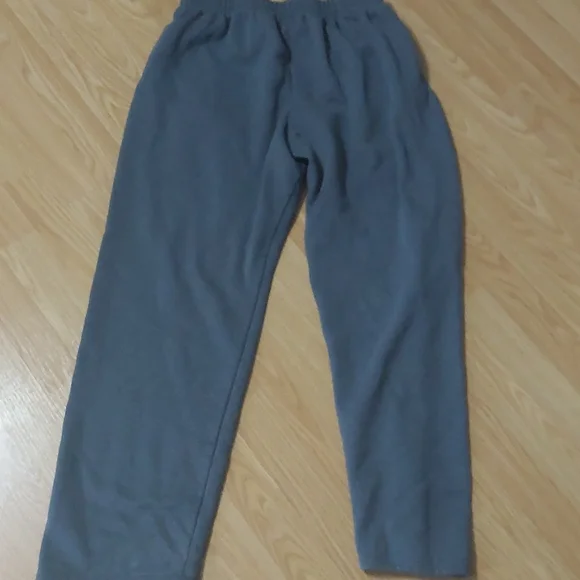 Sweats - Picture 5 of 8